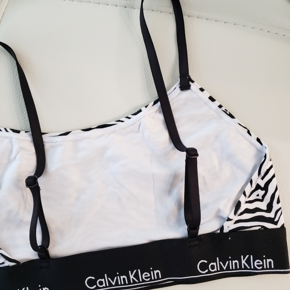 CALVIN KLEIN BRAND NEW ANIMAL PRINT BRALETTE S - Picture 6 of 6
